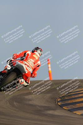 media/Nov-16-2023-Racers Edge (Thu) [[bcabf825d4]]/2-A Group/9Session 7 (Turn 12 Backside)/